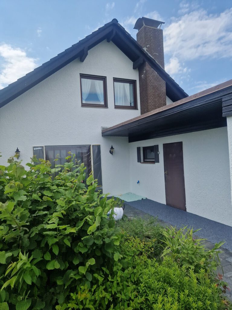 Fassadenanstrich Wohnhaus